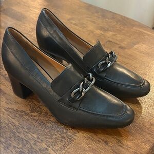 Johnston & Murphy Black Leather Eleanor chain Women's Loafers